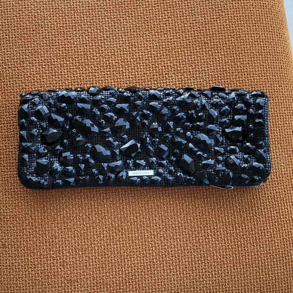 Clutch - Picture 3 of 3